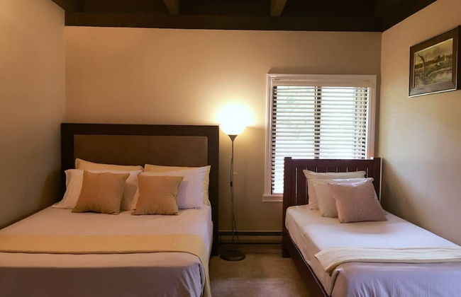 A - Large Coastal Retreat - Foto 24