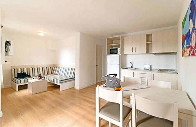 Apartamentos Cala Blanca - Photo 4