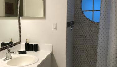 10min to Disney parks new condo free wifi & pool - Foto 5