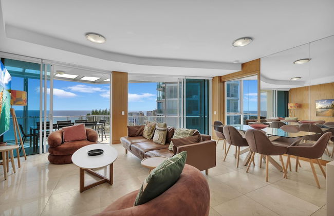 Reflection Tower Two - Foto 66