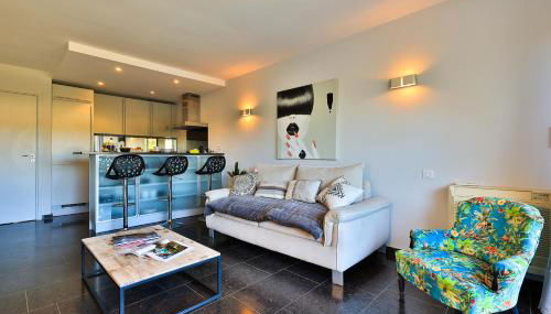 Centre St Tropez - 2 Pièces -Clim Piscine Parking - Photo 5