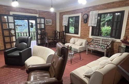 Refúgio Tranquilo na Natureza com Casa de Festas: Perfeito para Família e Amigos - Foto 7