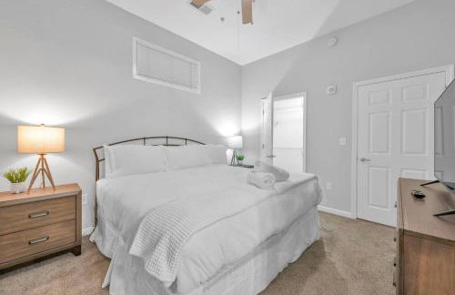 Stylish Condo • Walk to Theaters • Parking - Foto 19