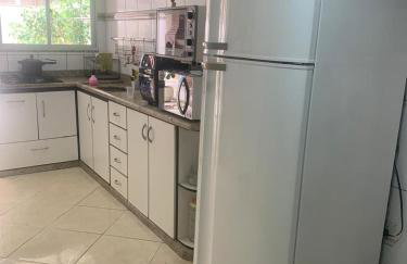 Apto no centro comercial de guriri, 2 garagens andar térreo - Foto 17