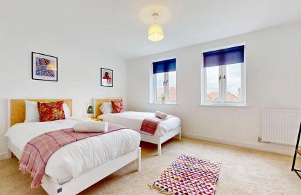 Weldon Road - Townhouse Overlooking the Park with Parking - Foto 23