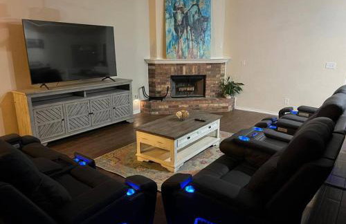 HotTub-King Bed -Fire pit-BBQ-Pristine Kitchen - Foto 17