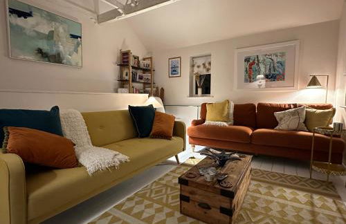 5 SEAVIEW private parking w EV - Photo 4