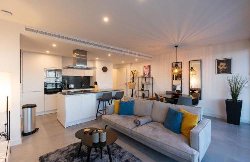 Oasis 325 New Luxury Penthouse with amazing sea view and private jacuzzi - Photo 4