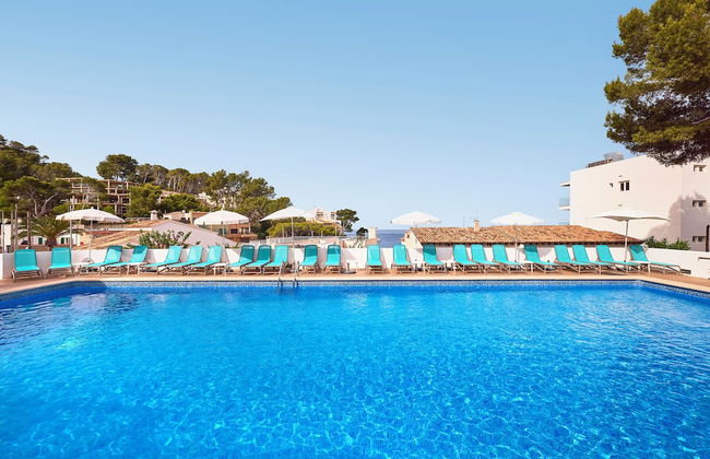 Universal Aparthotel Don Camilo - Photo 32