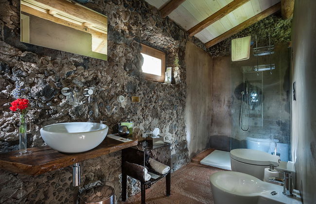 Monaci delle Terre Nere - Foto 73