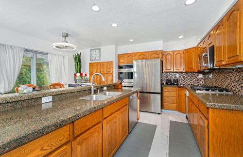 Sanctuary-5BR Home for Extended Stays & Family Comfort - Foto 11