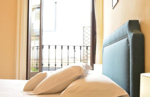 APARTAMENTO PUERTA DE CÓRDOBA- Exterior con balcones - Foto 9