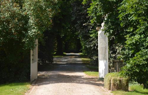 Mansion in Champvert with Pond View Terrace - Foto 14