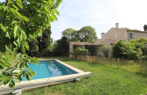 Le Mazet de la pointe dans les Alpilles avec piscine et jardin - Foto 19