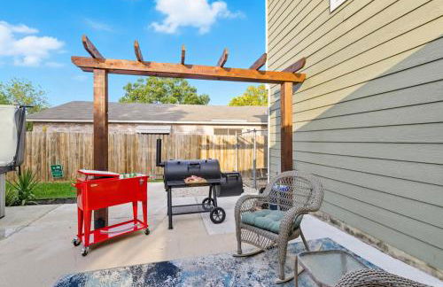 Luxe Family Escape with Games Hot Tub and Yard - Foto 57