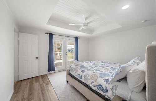 Beach Escape Close to Attractions and the Shore - Photo 21