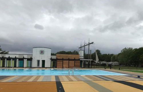 Muscovy Lodge with Hot Tub at Tattershall Lakes Country Park - Foto 31