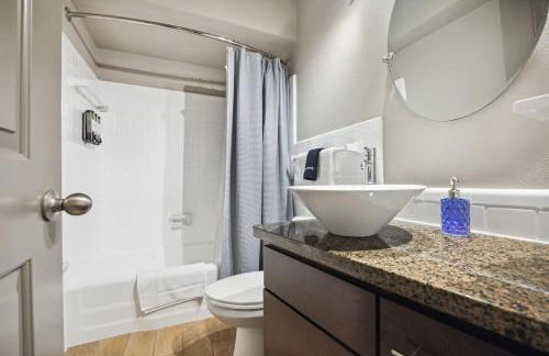 Perk Up Your Getaway Stylish Galleria Retreat - Foto 8