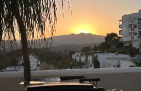 NEW penthouse with amazing views - Photo 24