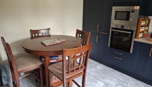 Viola Villa - Craigavon 4 Bed House for 6 Guests - Foto 4