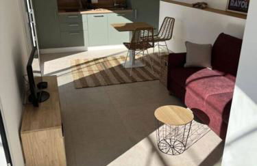 Sea View Studio with Large Terrace 5-Min Walk to the Beach - Foto 4