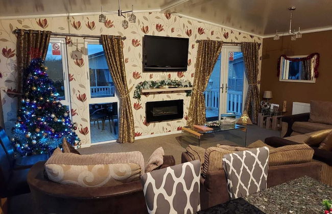 Jonstone Pines Lodge at Cayton Bay Holiday Park - Foto 17