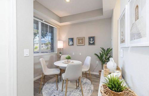 Rare New 2 bed 2 bath Golf View in Naples - Foto 16