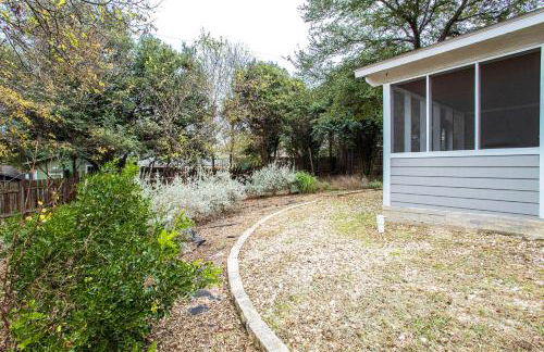 Screened-in Porch Walkable to Soco - Foto 85