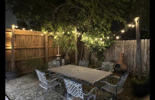 Backyard Oasis in Brownsville! - Photo 32