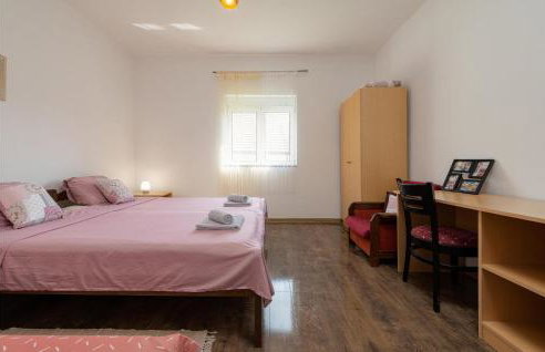 Beautiful Home In Muskovci With Wifi - Foto 37