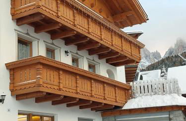 Dolomiten Home - Photo 19