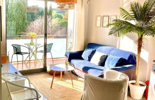 BEACH&POOL, Boutique Apartament with free parking, full equipped in Fenals Beach - Foto 3