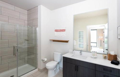 East Side Luxury 1BR Apt - Near Brady St with Balcony and Lounge - Foto 6