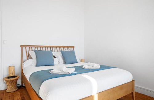 LE RIVIERA PALACE Calme - Vue sur la Mer- Parking - Foto 21