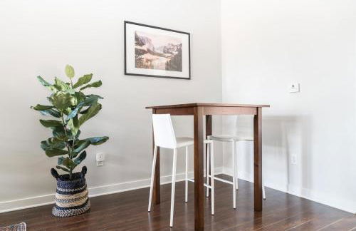 CozySuites Music Row Elegant 1BR w free parking #06 - Foto 22