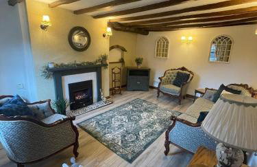 Luxury Village Cottage on doorstep of Alton Towers - Foto 1