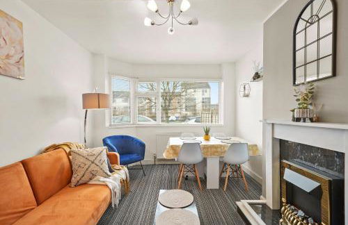 Private 2Bed-Parking & Garden-By FabAccommodation - Foto 19