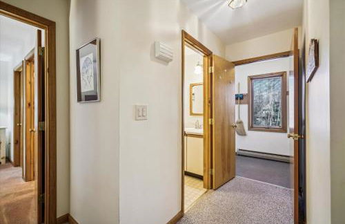 Glazebrook J5 3 Bedroom Townhome with Sauna & Fireplace - Foto 10