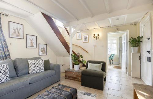 Riverside Cottage & Shepherd’s Hut with Hot Tub - Foto 18