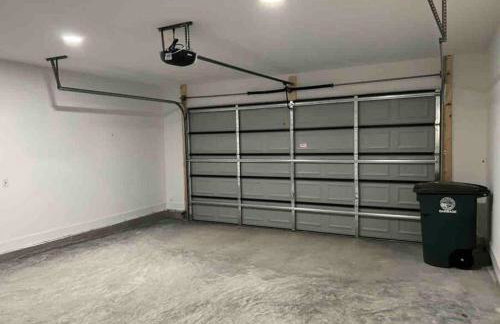 Brand New Luxury home 2022-Hot Tub-Pet Friendly - Foto 23