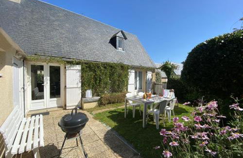 Holiday Home in Carteret near Dunes & Beach - Foto 1