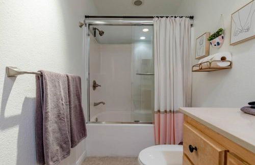 The Yorba Oasis w/Pool - Foto 24