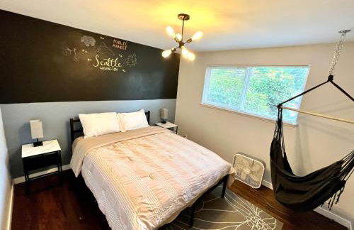 Spacious Retreat w/ Hot Tub. Perfect for Families - Photo 4