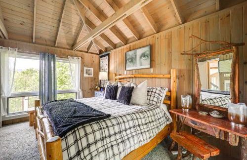 Close to Trails! Seven Devils Retreat with Hot Tub - Foto 12