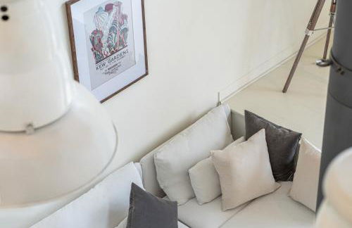 Charming houseboat featuring a sauna - Photo 17