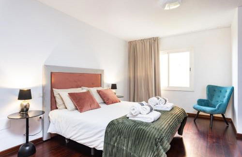 Sunset Horizon Spa Retreat by Eden Rentals - Foto 50