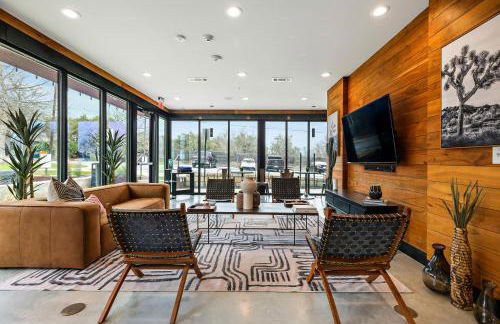 South Lamar Stay - Pickleball, Sauna & Cold Plunge - Photo 27