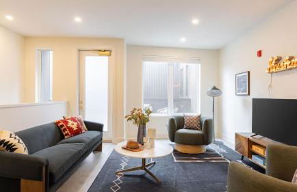 Sleeps 28 2 Units Near DT Nashville Outrider by AvantStay - Foto 18