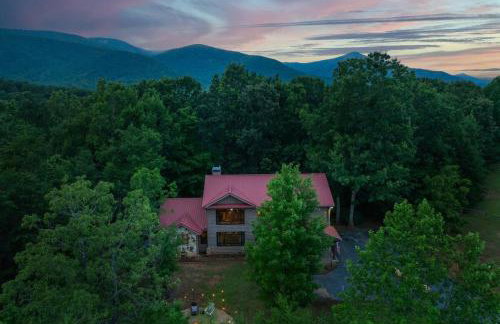 Monarch's Roost Luxe Cabin w Hot Tub and Sauna 10 Min to Helen - Foto 43