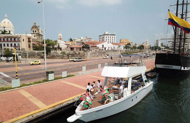 Sunset Cartagena Bay Cruise - Foto 7